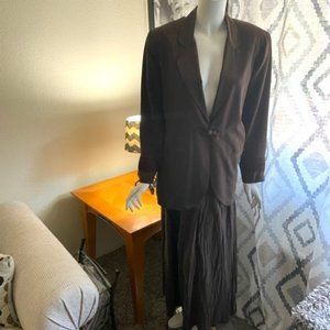 VINTAGE BROWN WOMAN'S SUIT-WITH LONG SKIRT